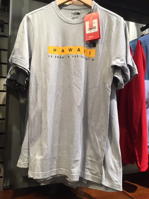 ノースフェイスのハワイ限定Tシャツが販売してますよ。HAWAIIの文字が嬉しい。 | Hawaii-ne ハワイいいね!!